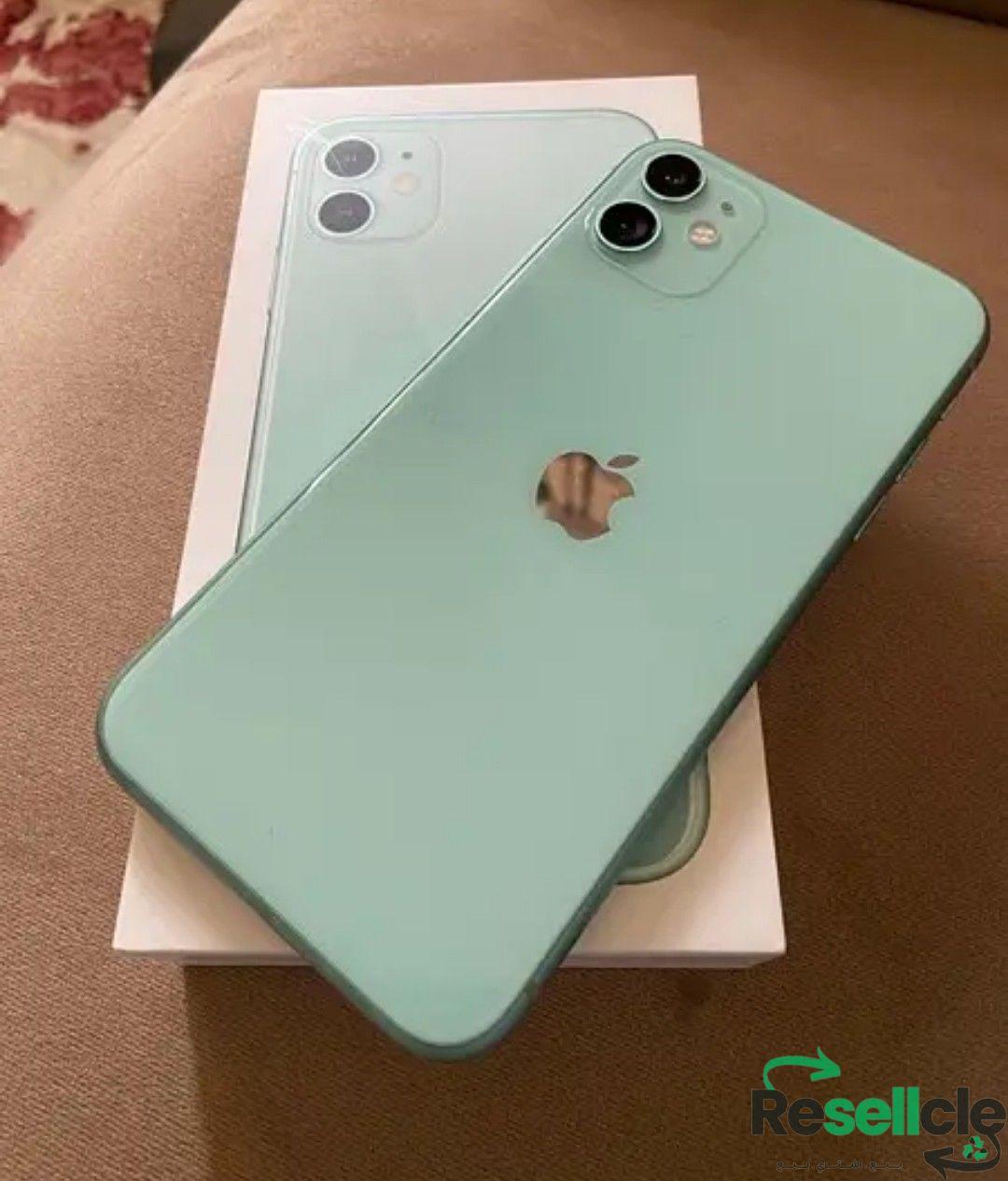 ايفون ١١ مساحه ١٢٨ بطاريه ٨٤٪؜