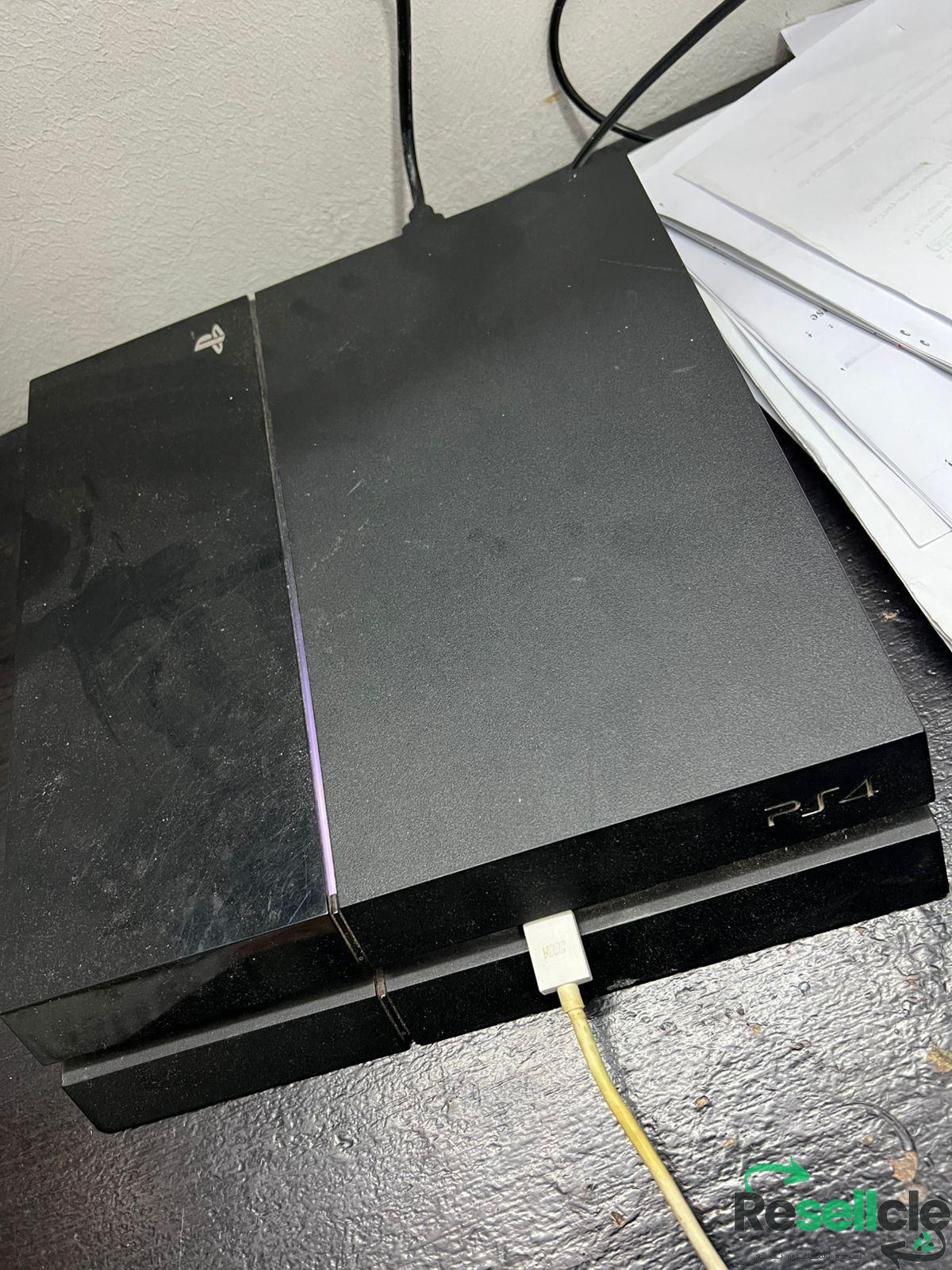 play station 4