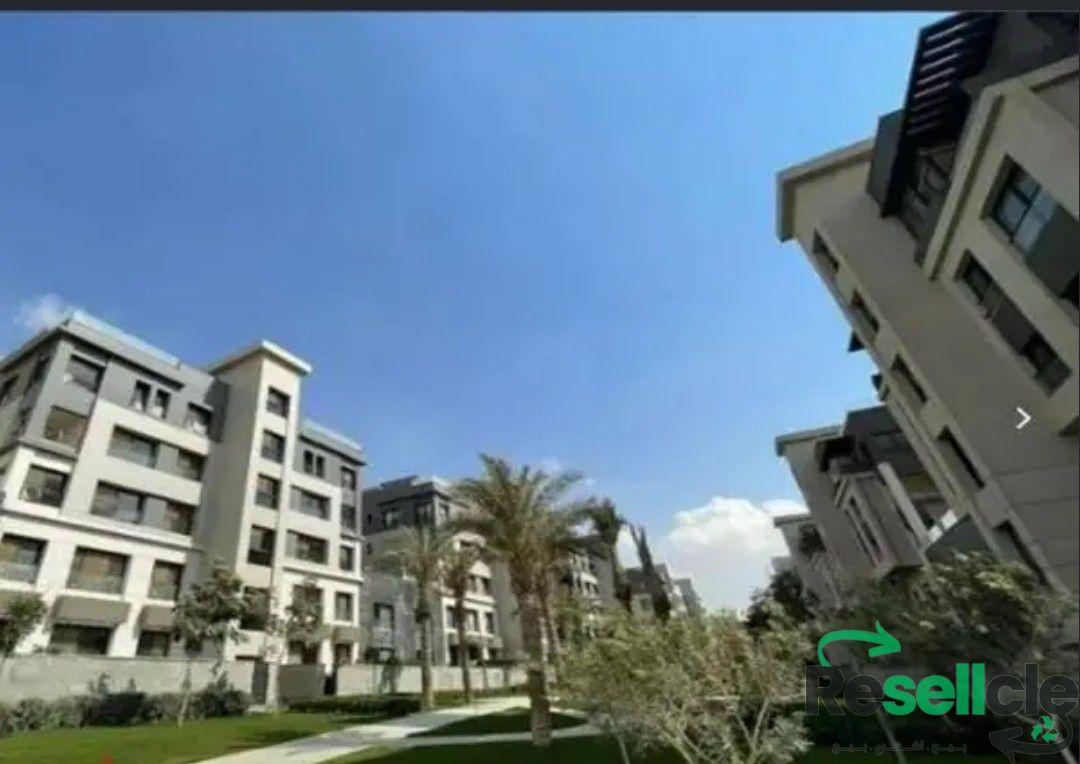 شقة للبيع متشطبة في دي جويا  بالشيخ زايد بفيو مساحات خضراء