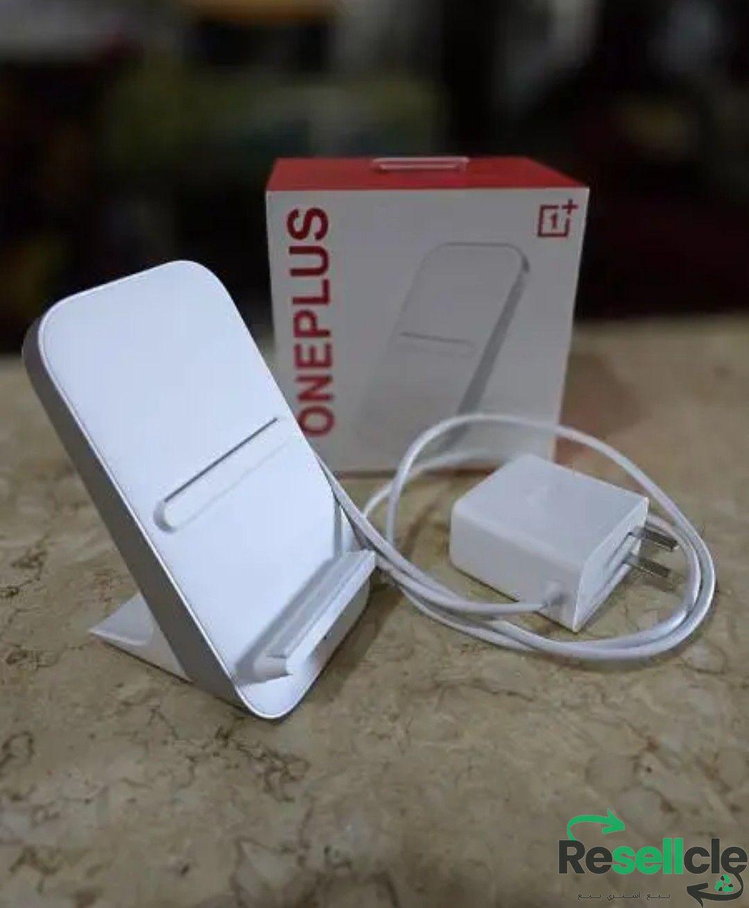 OnePlus Warp Charge 30 Wireless Charger