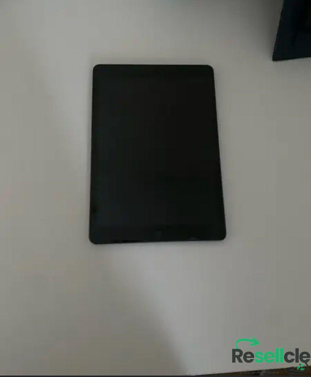 IPad 7 32GB Wi-Fi with Apple Pencil 1st generation