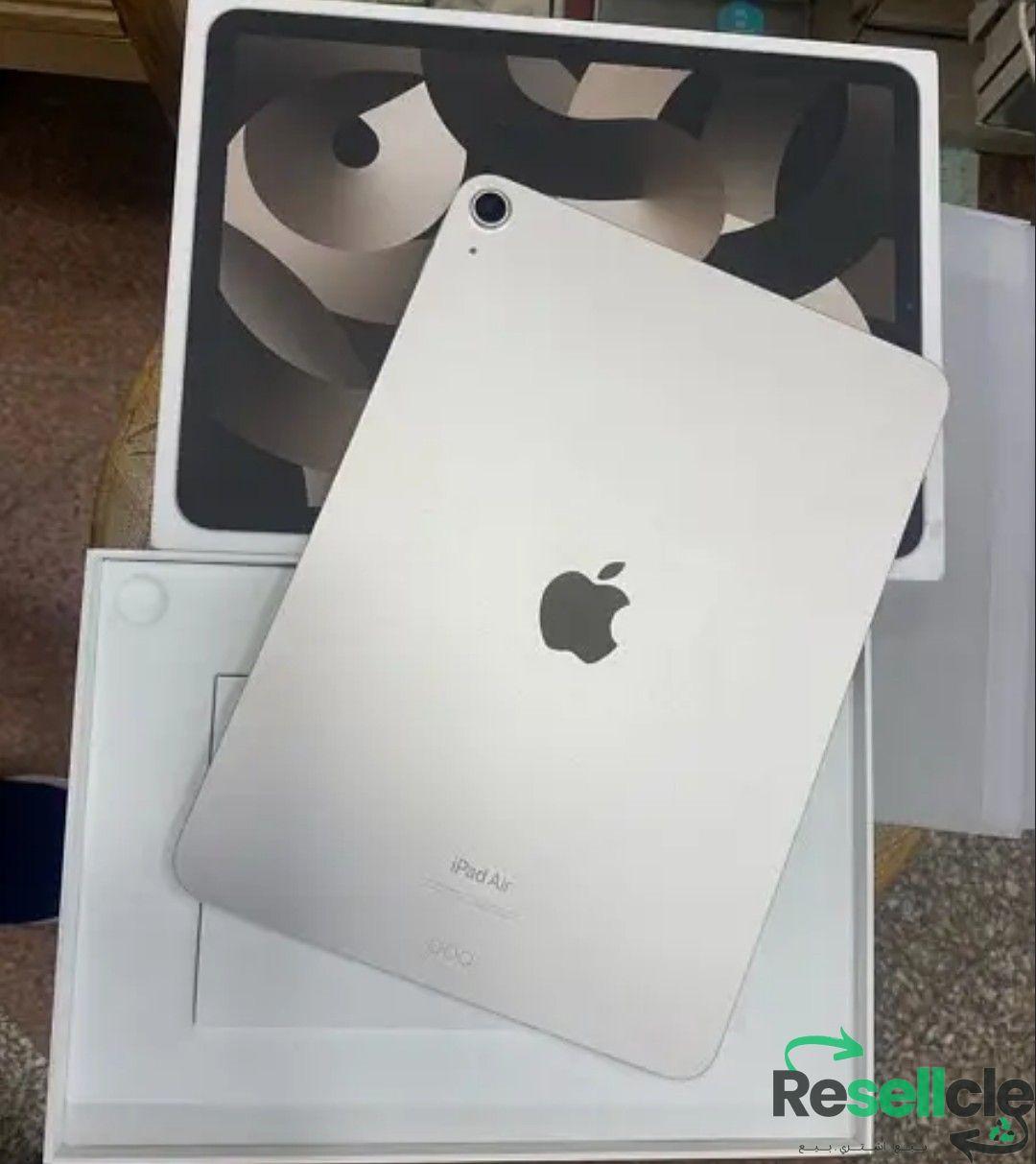 iPad Air 5 M1 WiFi 256G Silver جديد